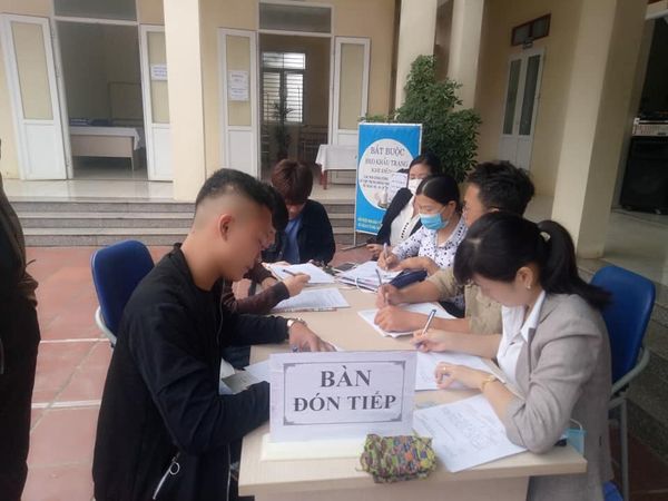 Thanh niên xã Mỹ Lộc tham gia sơ khám tuyển nghĩa vụ quân sự năm 2021